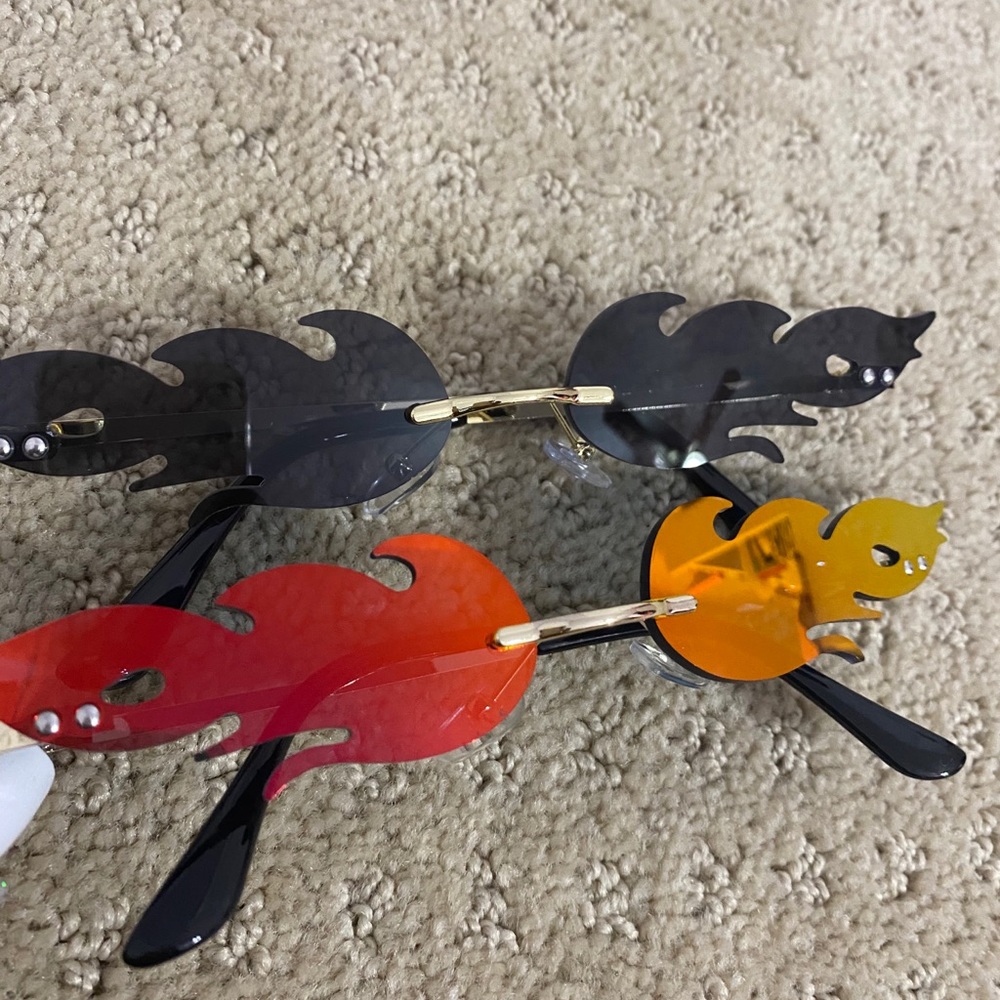 COPY - flamed sunglasses